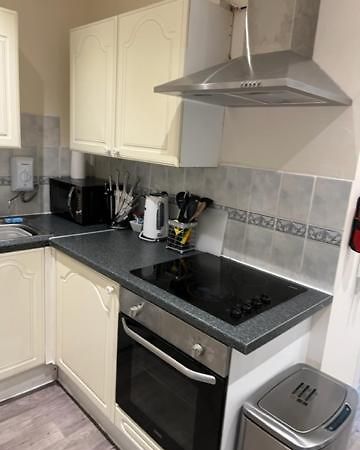 Waverley Inn Flat Inverness Bagian luar foto