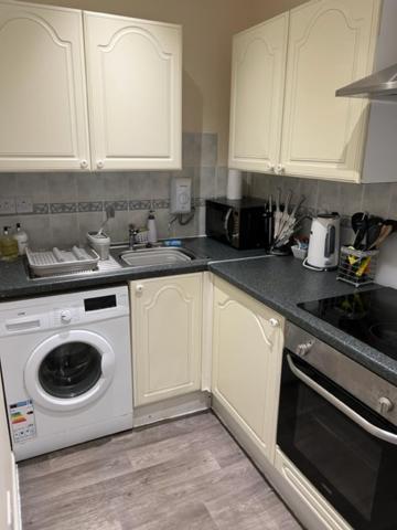 Waverley Inn Flat Inverness Bagian luar foto